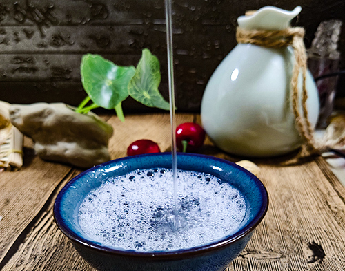 古人上戰(zhàn)場(chǎng)前還要溫酒喝，為何現(xiàn)代人卻很少溫酒喝？